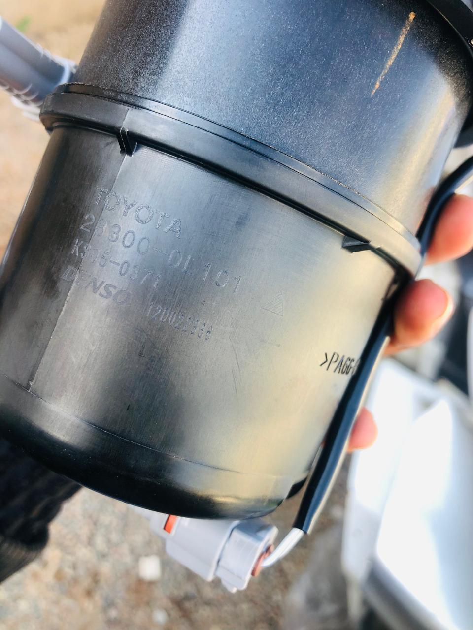 Toyota Hilux Revo diesel fuel filter - Private Seller