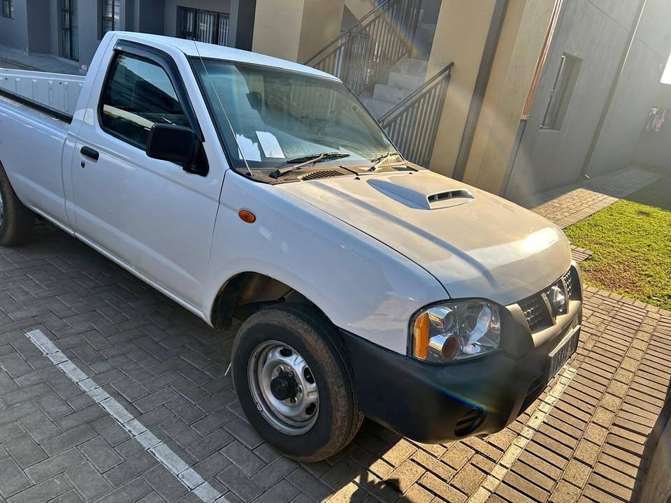 2021 np 200 selling at a good price