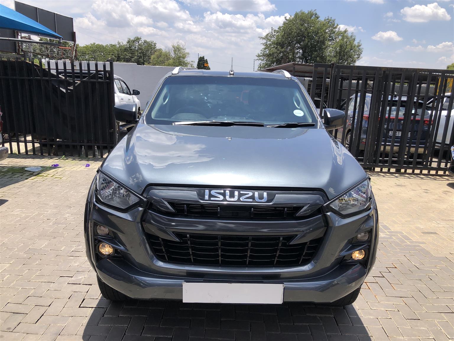 Used 2023 Isuzu D-Max 300 3.0TD double cab 4x4 LX Arctic Trucks AT 35 - Private Seller Used 2023 Isuzu D-Max 300 3.0TD double cab 4x4 LX Arctic Trucks AT 35 - Private Seller