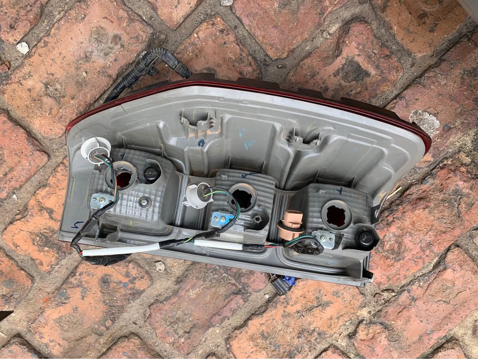 Ford ranger T7 taillight right side