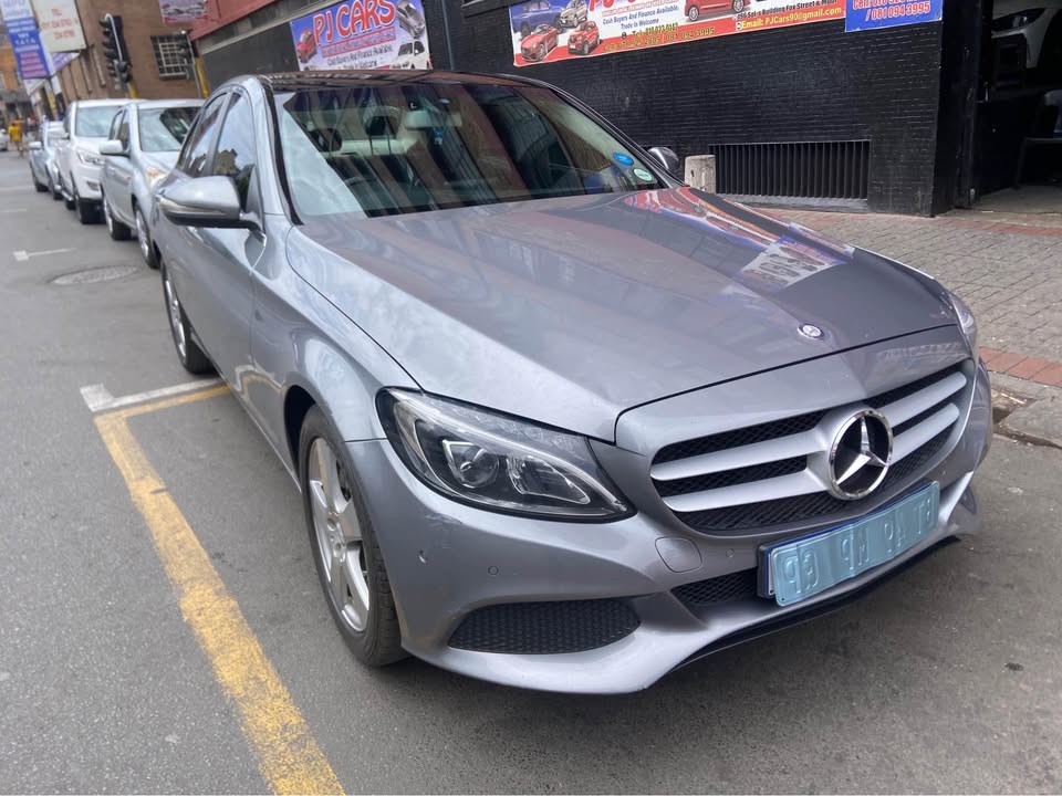 2016 Mercedes Benz C180 90000km
