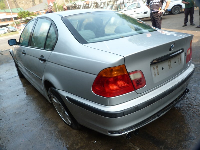 BMW 318i E46 Manual Silver - 2000 STRIPPING FOR SPARES - Private Seller BMW 318i E46 Manual Silver - 2000 STRIPPING FOR SPARES - Private Seller