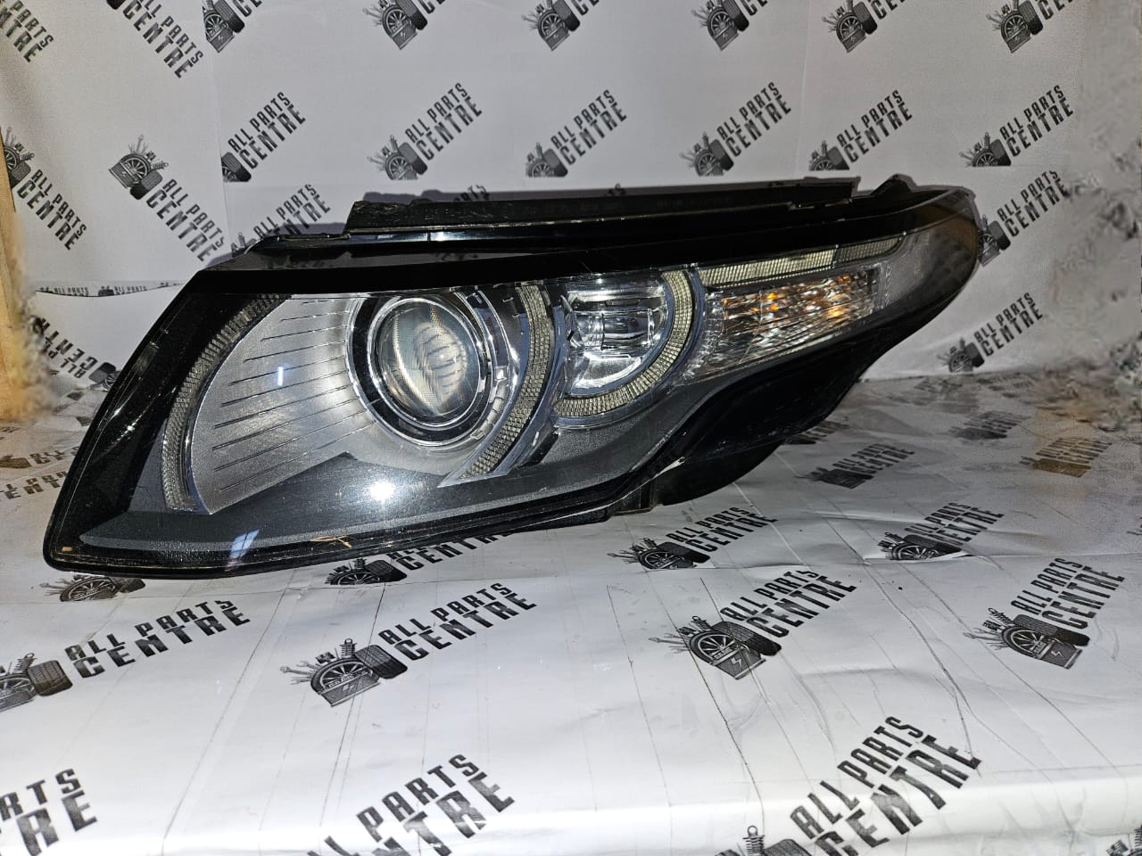 Range Rover Evoque 2012-2018 Used Headlights – Excellent Condition