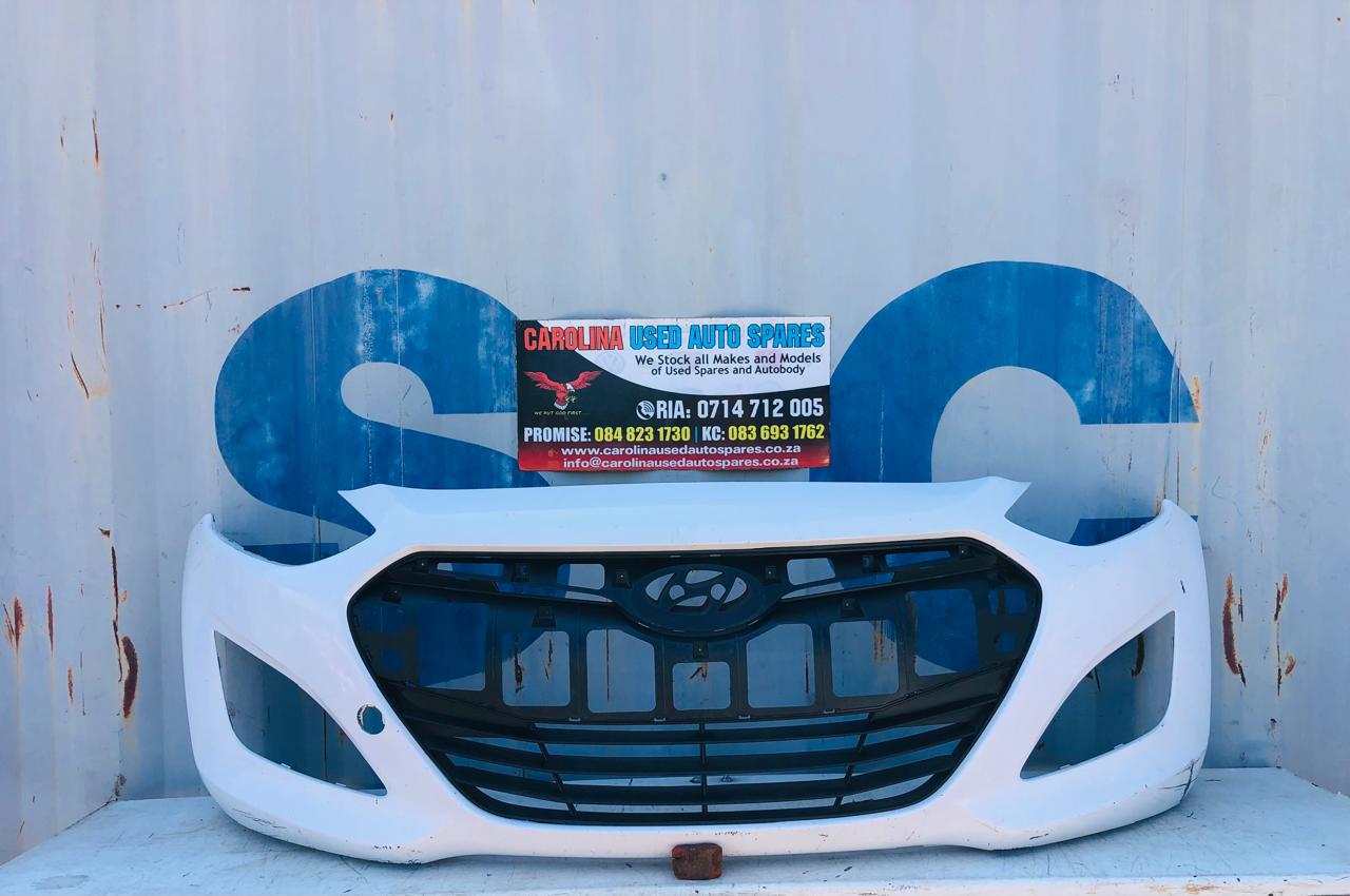 Hyundai i30 front bumper with radiator grill (2012-2017) - Private Seller
