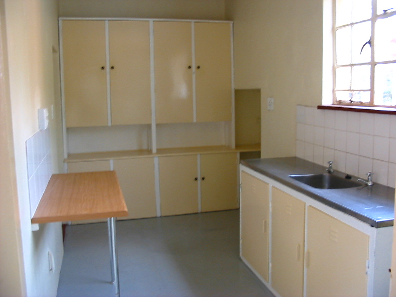 ROOM TO RENT IN HOUSE SILVERTON Junk Mail