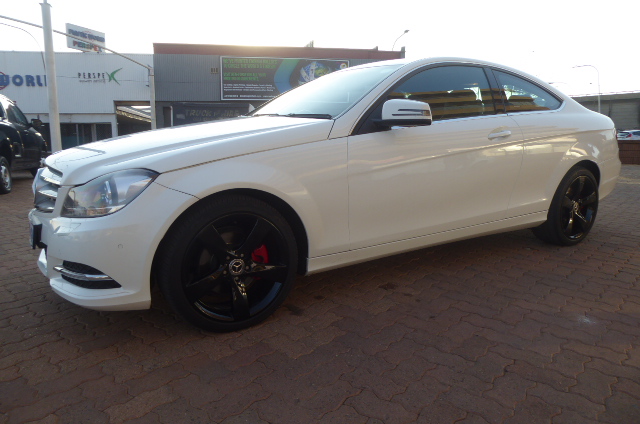 Used 2012 Mercedes-Benz C-Class C250 coupe AMG Sports - Private Seller