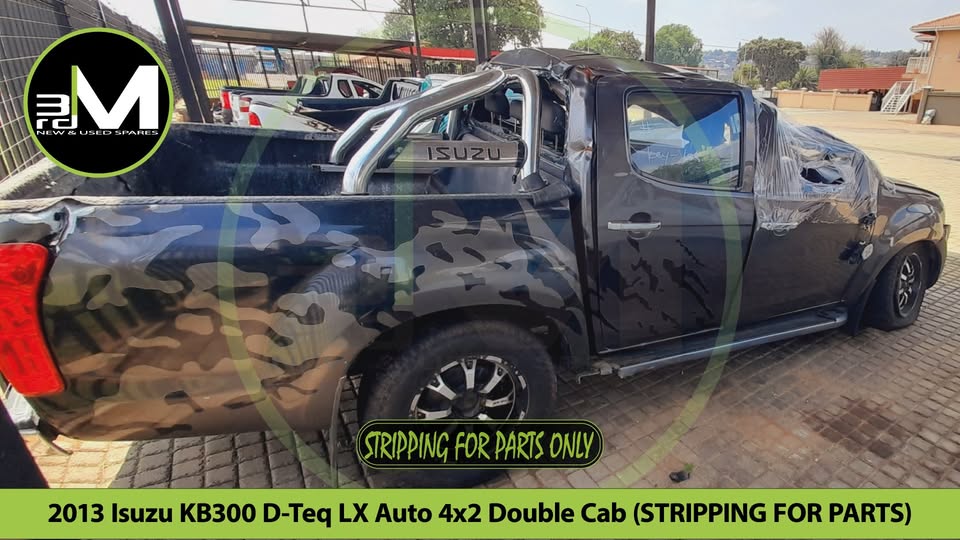 2013 ISUZU KB300 D-TEQ LX AUTO 4x2 DOUBLE CAB (STRIPPING FOR PARTS) - Private Seller 2013 ISUZU KB300 D-TEQ LX AUTO 4x2 DOUBLE CAB (STRIPPING FOR PARTS) - Private Seller