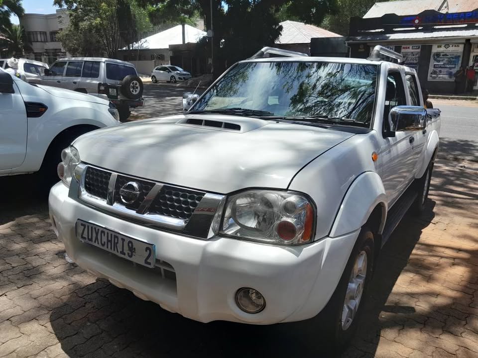 2020 NISSAN NP300 2.5DCI 4X4  DOUBLE CAB MANUAL