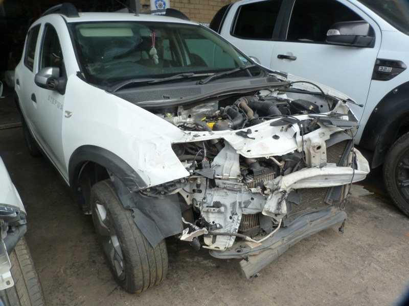 Renault Sandero 900T Stepway Expression Manual White - 2017 SPARESBOYZ STRIPPING - Private Seller Renault Sandero 900T Stepway Expression Manual White - 2017 SPARESBOYZ STRIPPING - Private Seller