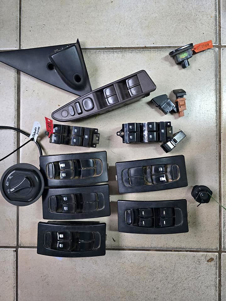 Mahindra Scorpio/Xuv500/Kuv 100 Varuos Window Switches For Sale - Private Seller Mahindra Scorpio/Xuv500/Kuv 100 Varuos Window Switches For Sale - Private Seller