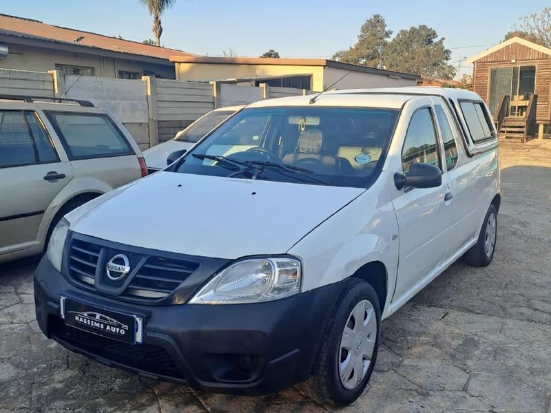 2013 Nissan np200 1.6