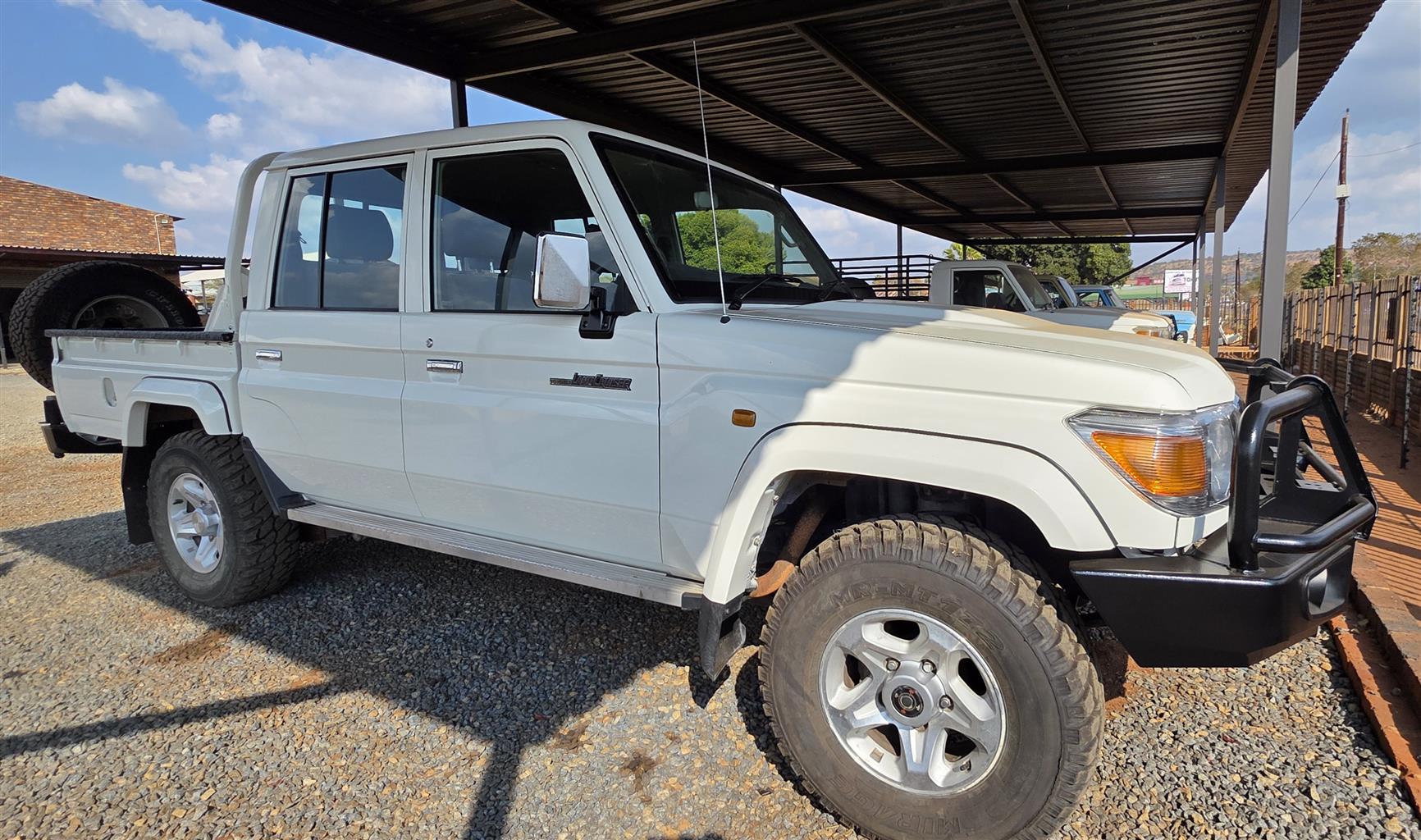 Used 2022 Toyota Land Cruiser 79 4.2D double cab - Private Seller