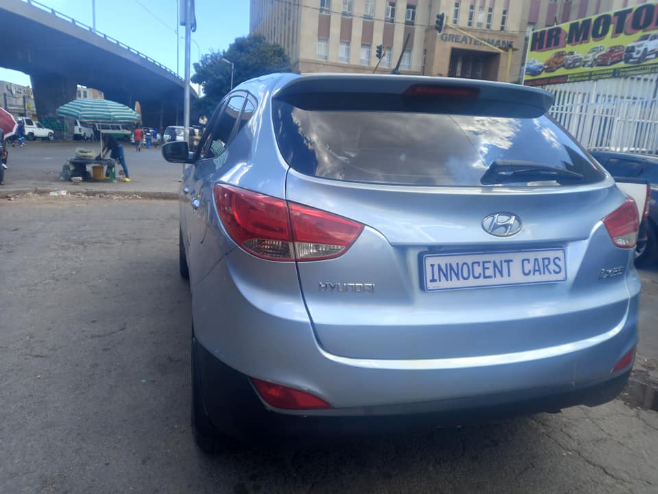2011 HYUNDAIIX35 2.0 PETROL, MANUAL, BLUE COLOUR, MILEAGE 82000KM.
