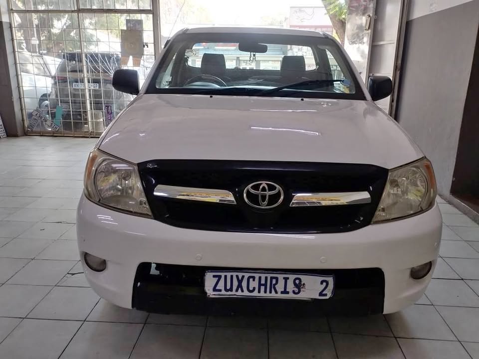 2007 TOYOTA HILUX 2.0VVTI SINGLE CAB MANUAL