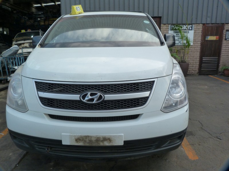Hyundai H1 2.7 Diesel CRDi Manual White - 2011 STRIPPING FOR SPARES ...