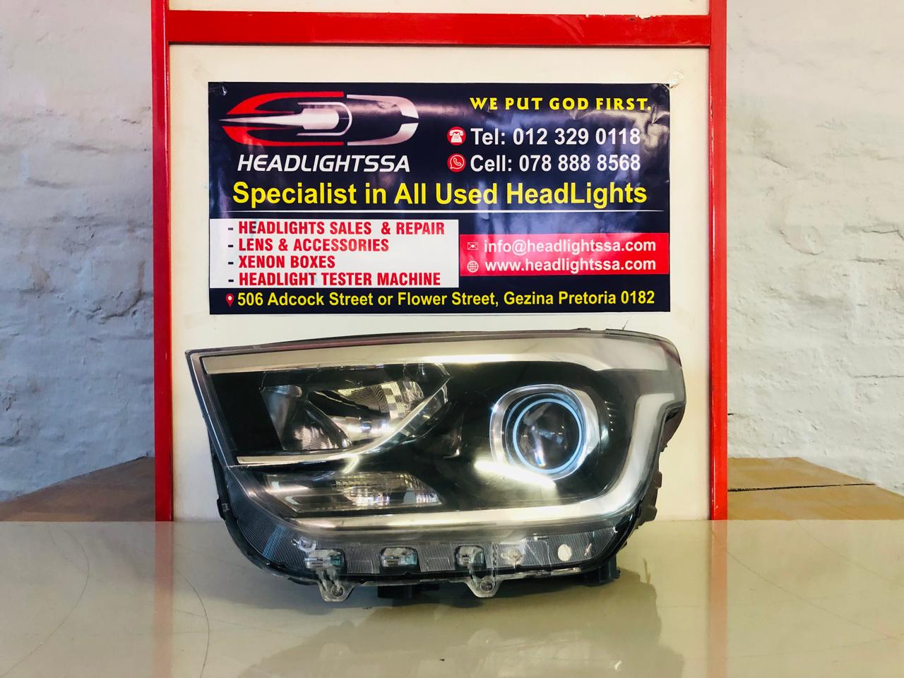 Hyundai H1 grand Starex left side halogen headlight - Private Seller Hyundai H1 grand Starex left side halogen headlight - Private Seller