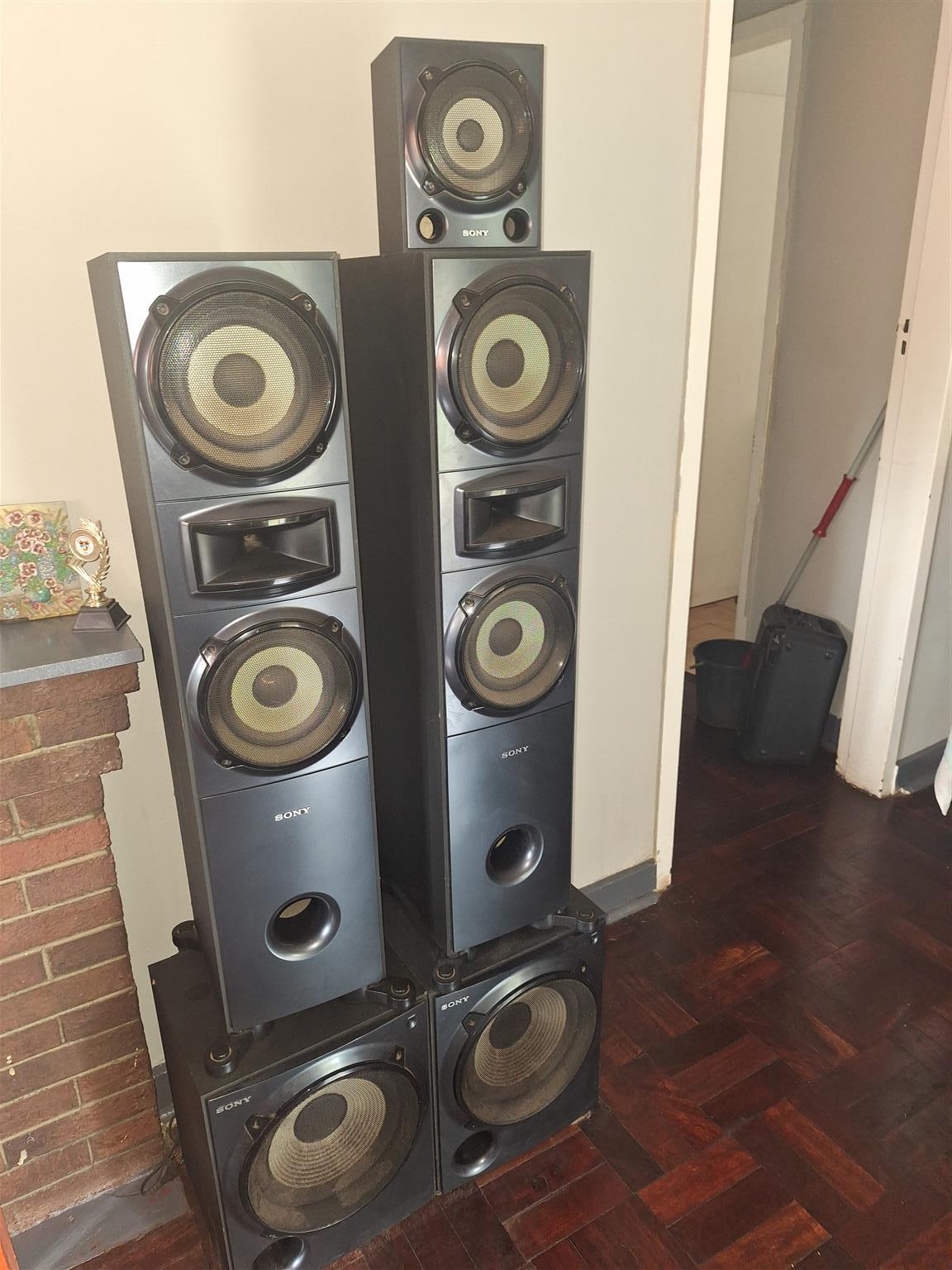 Suround sound systems Suround sound systems