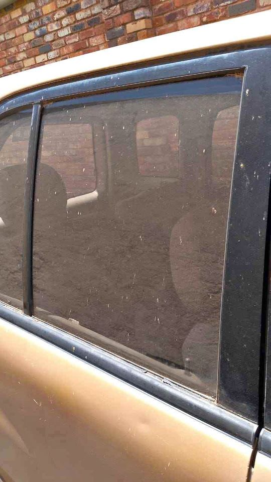 Suzuki Grand Vitara V6 RR door glass - Private Seller Suzuki Grand Vitara V6 RR door glass - Private Seller