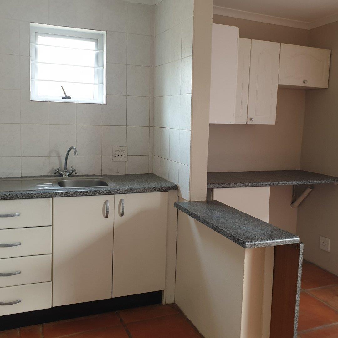 Cottage Rental Monthly in Auckland Park