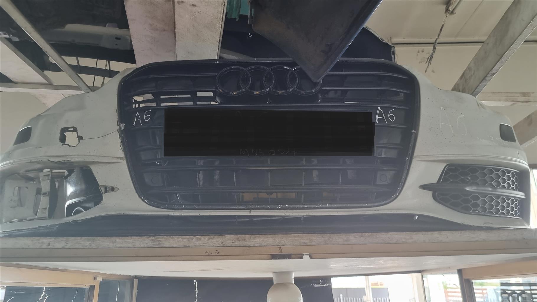 Audi A6 Grill - Private Seller Audi A6 Grill - Private Seller