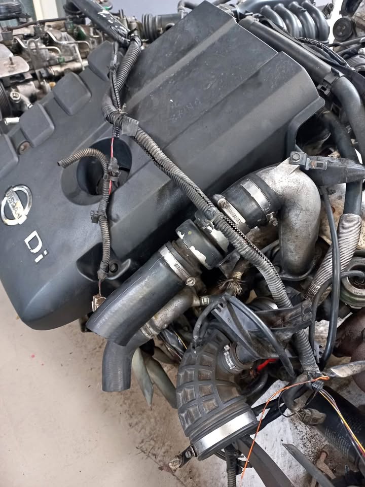 Nissan Navara 2.5 Cdi Diesel Engine (YD25) - Black Top - Private Seller Nissan Navara 2.5 Cdi Diesel Engine (YD25) - Black Top - Private Seller