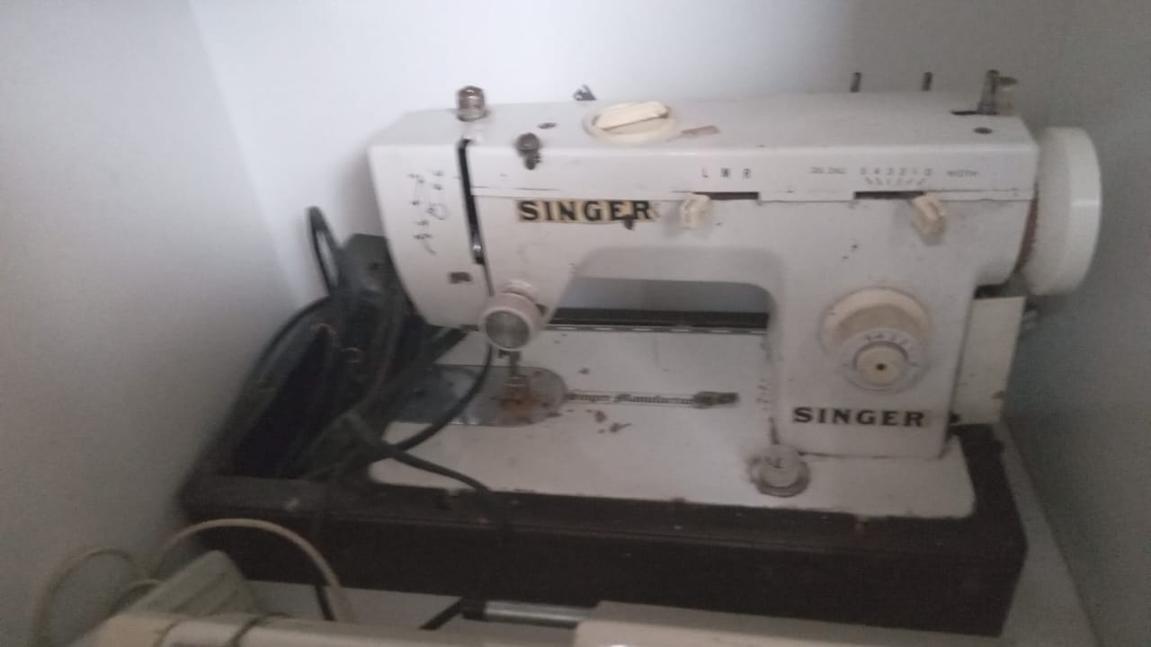 2 sewing machines | Junk Mail Marketplace