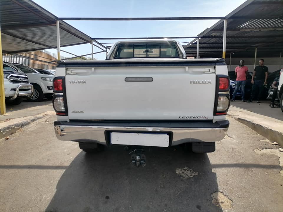 2014 Toyota Hilux 3.0 D4D 4x4 Single Cab High Rider legend 45 with a leather seat