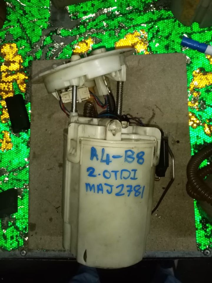 Audi A4 B8 2.0 TDI fuel pump for sale - Private Seller Audi A4 B8 2.0 TDI fuel pump for sale - Private Seller