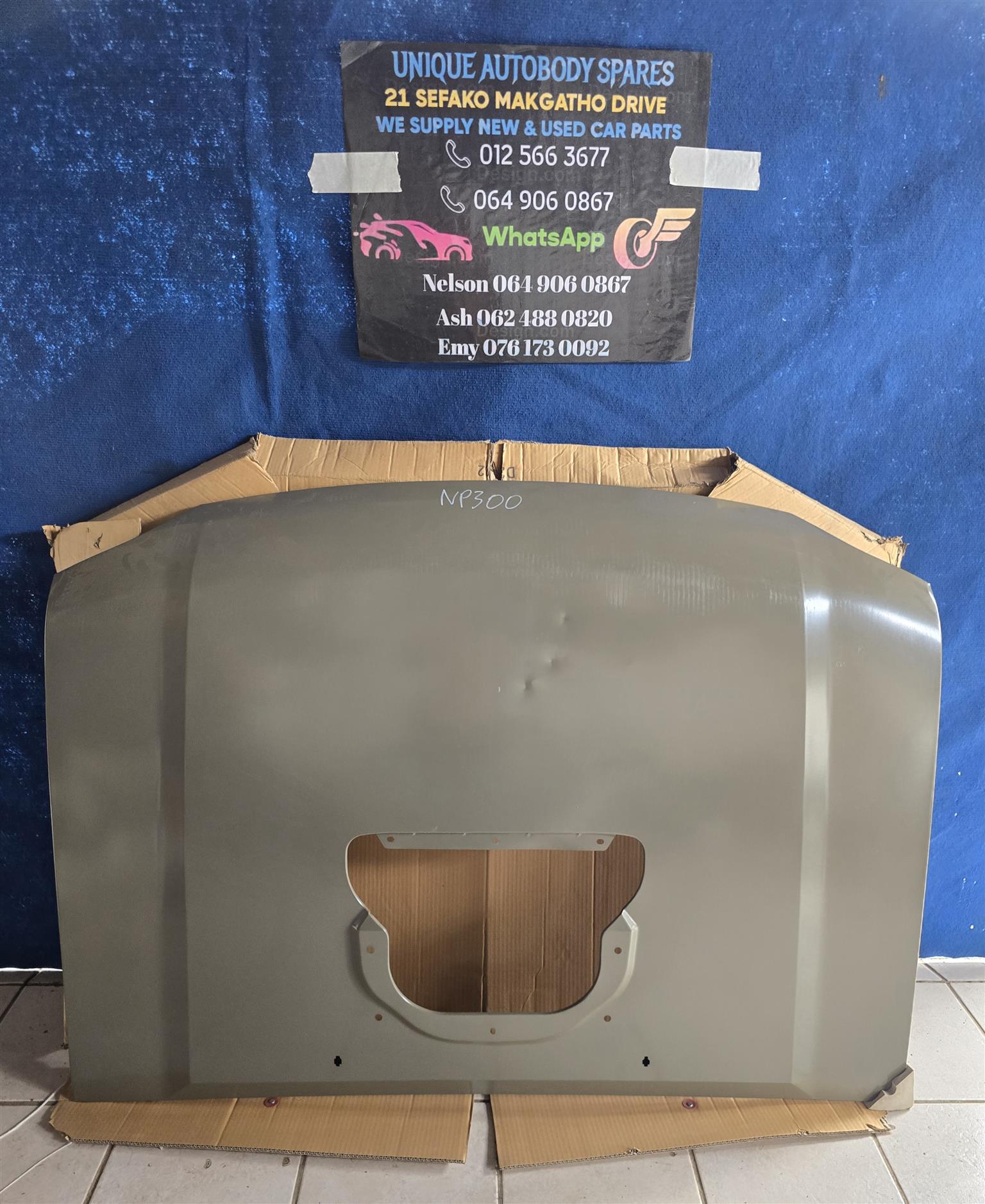 Nissan Np 300 Diesel bonnet Nissan Np 300 Diesel bonnet