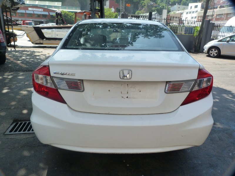 Honda Civic 1.8 AT White - 2012 STRIPPING FOR SPARES - Private Seller