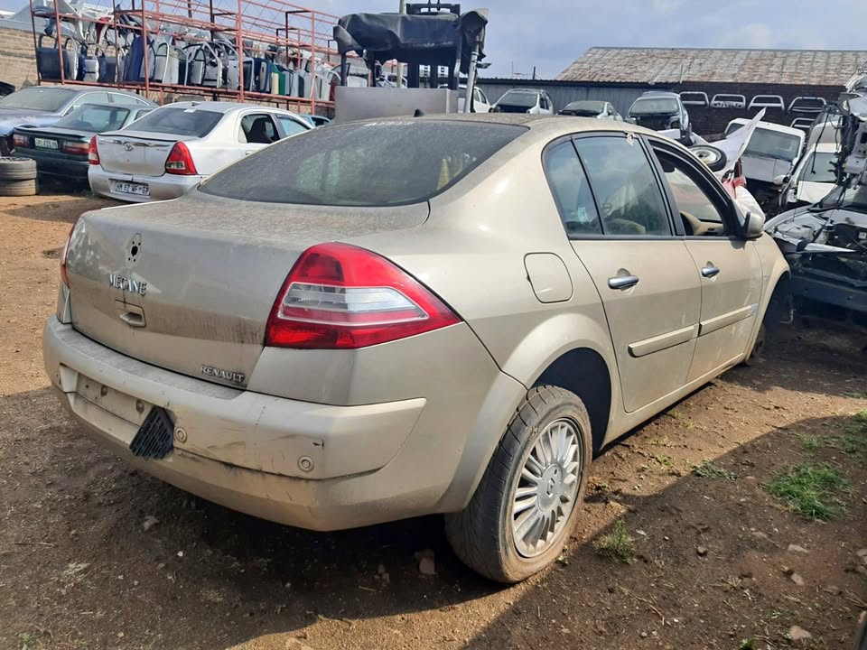 RENAULT MEGANE STRIPPING FOR SPARES - Private Seller RENAULT MEGANE STRIPPING FOR SPARES - Private Seller