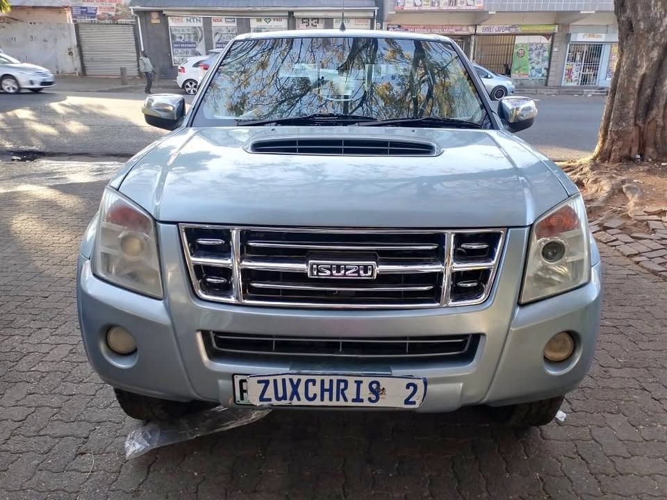 2011 ISUZU KB300 LX DTEQ MANUAL