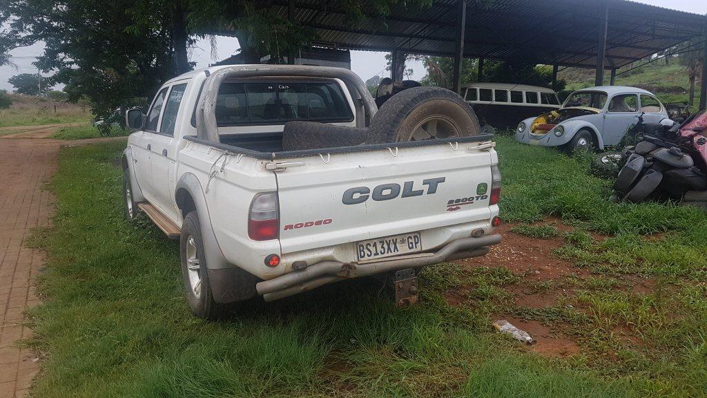 MITSUBISHI COLT 2.8 TDI  BODY PARTS - WHITE IN COLOUR - Private Seller