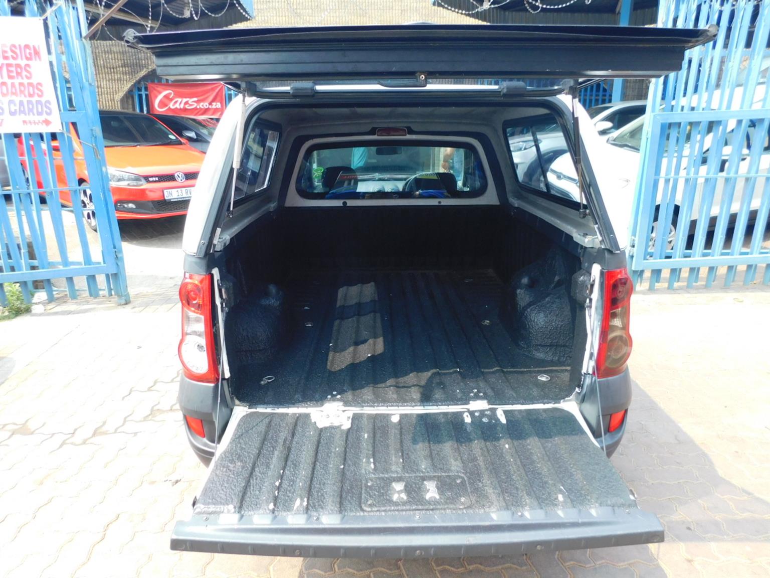 Nissan NP200 1.6i loaded