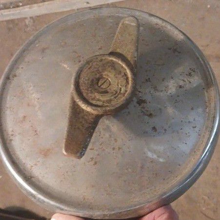 Cortina wheel cap - Private Seller Cortina wheel cap - Private Seller