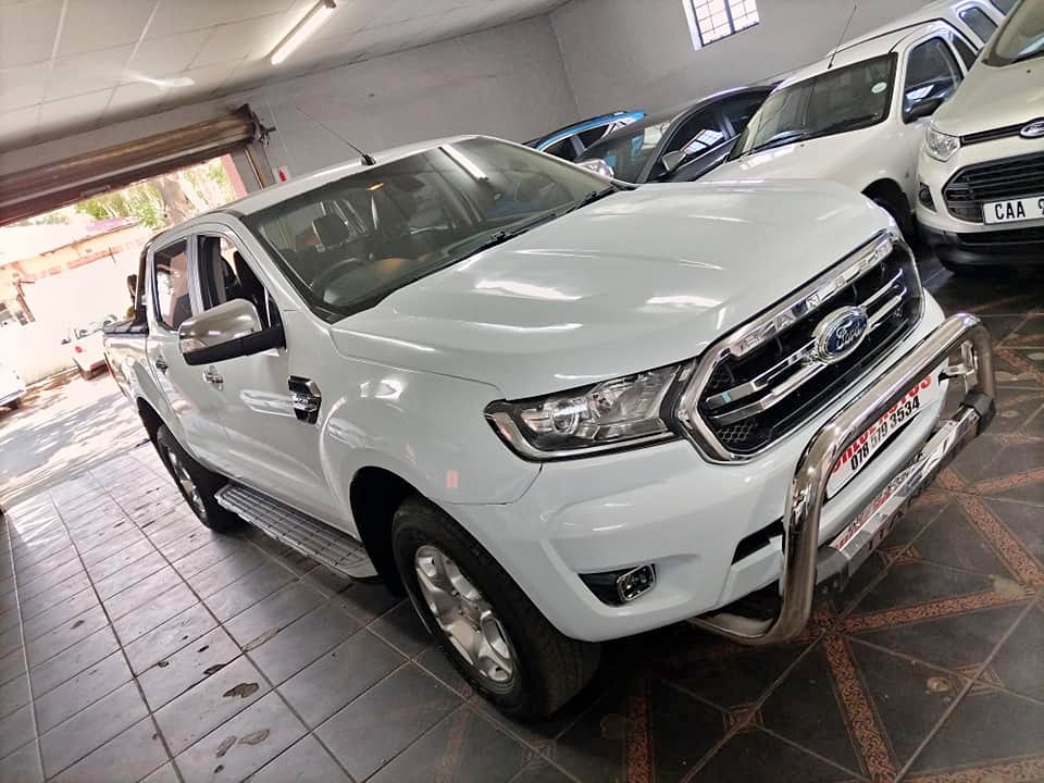 2016 Ford Ranger 3.2 XLT, Double cab  Manual, 4×2 White color Leather seats Reverse camera Reverse s