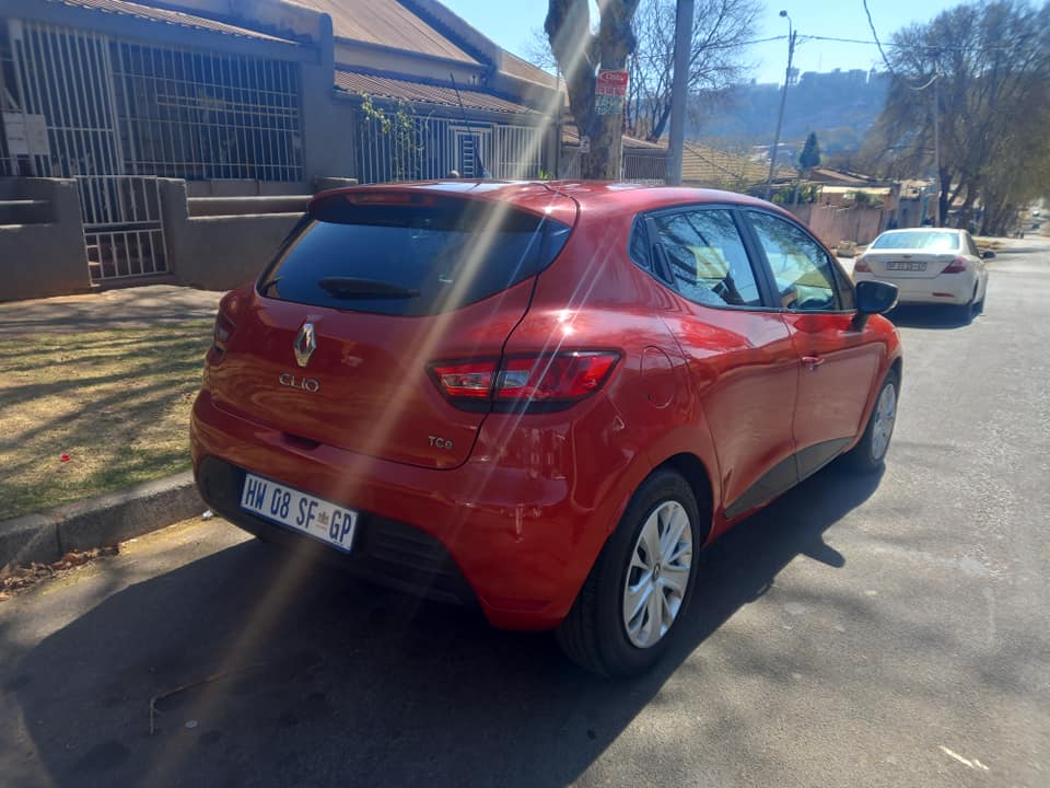 2019 RENAULT CLIO 4 900T ENGINE PETROL, MANUAL, MILEAGE 58000KMS, MAROON COLOR