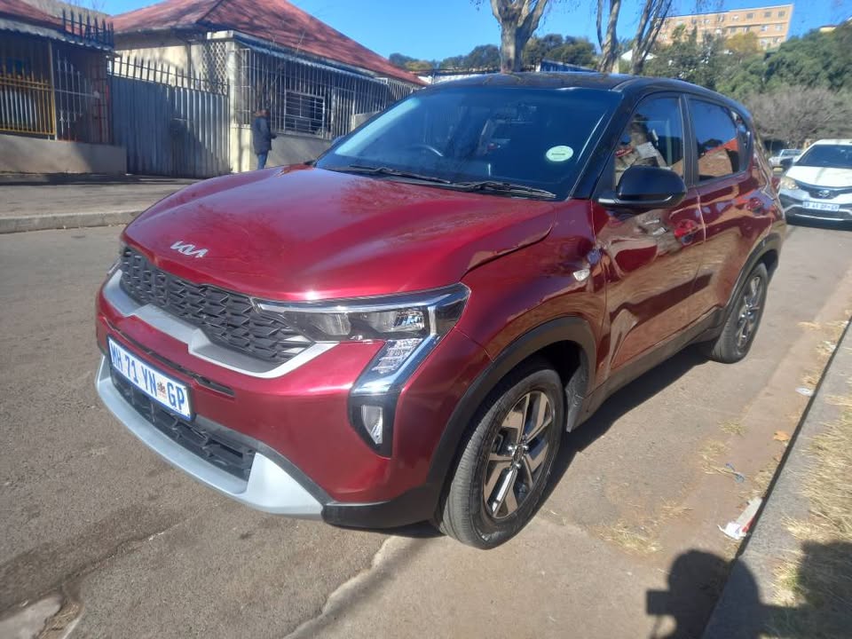 2024 KIA SONET 1.5 PETROL, AUTOMATIC, MAROON, 2400KMS