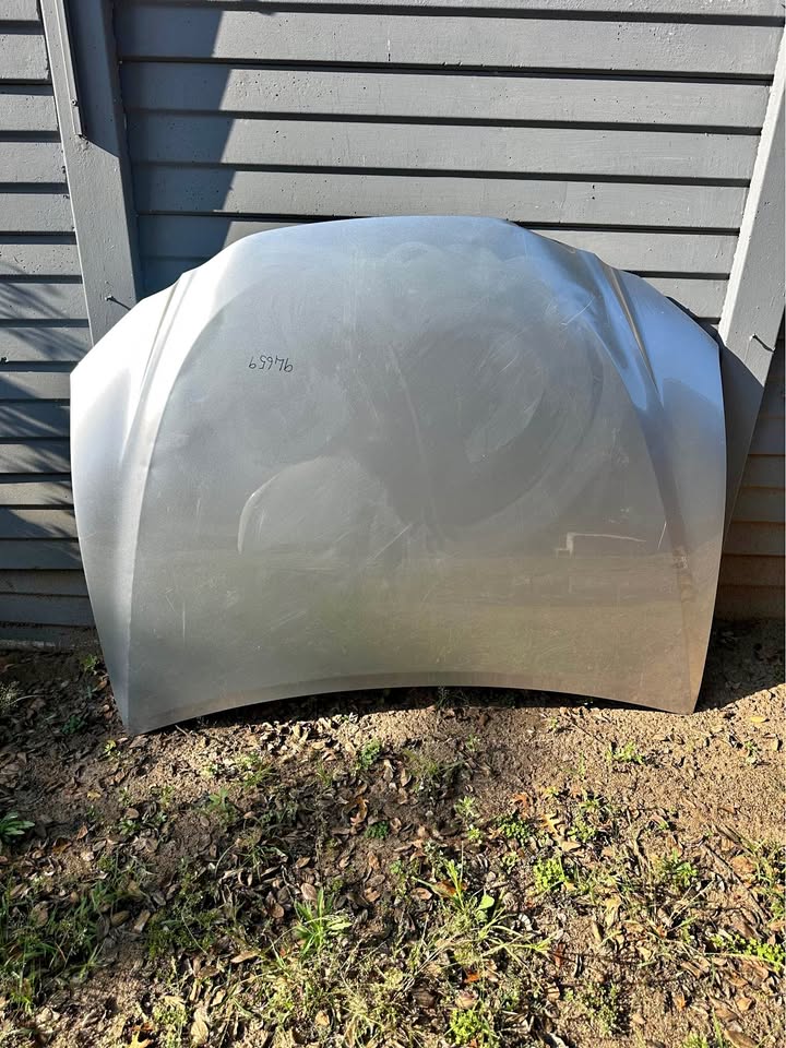 Lexus IS 300 Bonnet - Private Seller Lexus IS 300 Bonnet - Private Seller