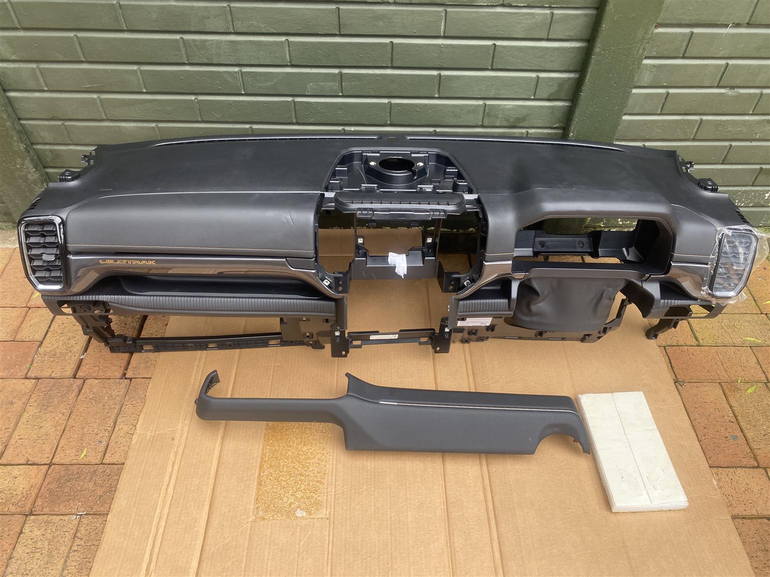2026 FORD RANGER DOUBLE CAB WILDTRAK DASHBOARD FOR SALE. IN PRISTINE CONDITION - Private Seller 2026 FORD RANGER DOUBLE CAB WILDTRAK DASHBOARD FOR SALE. IN PRISTINE CONDITION - Private Seller