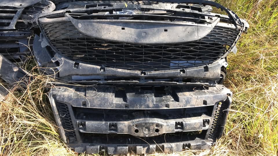Second Hand Car Grill