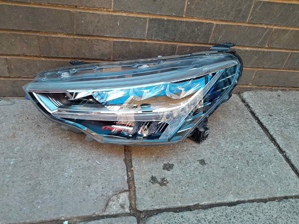 HAVAL JOLION HEADLIGHT LEFTSIDE Used Auto Spare Parts at Seme - Private Seller HAVAL JOLION HEADLIGHT LEFTSIDE Used Auto Spare Parts at Seme - Private Seller