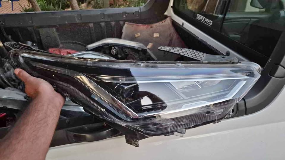 Nissan magnite xenon headlights - Private Seller Nissan magnite xenon headlights - Private Seller