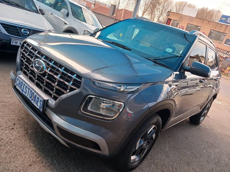 2020 model Hyundai Venue hatchback automatic transmission petrol 1.0 T engine capacity mileage 47000