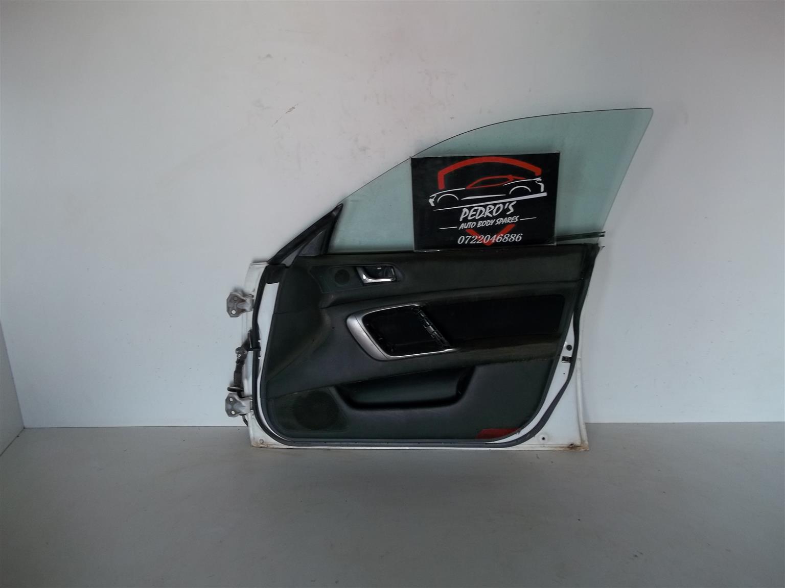 Subaru Legacy complete right front door - Private Seller Subaru Legacy complete right front door - Private Seller