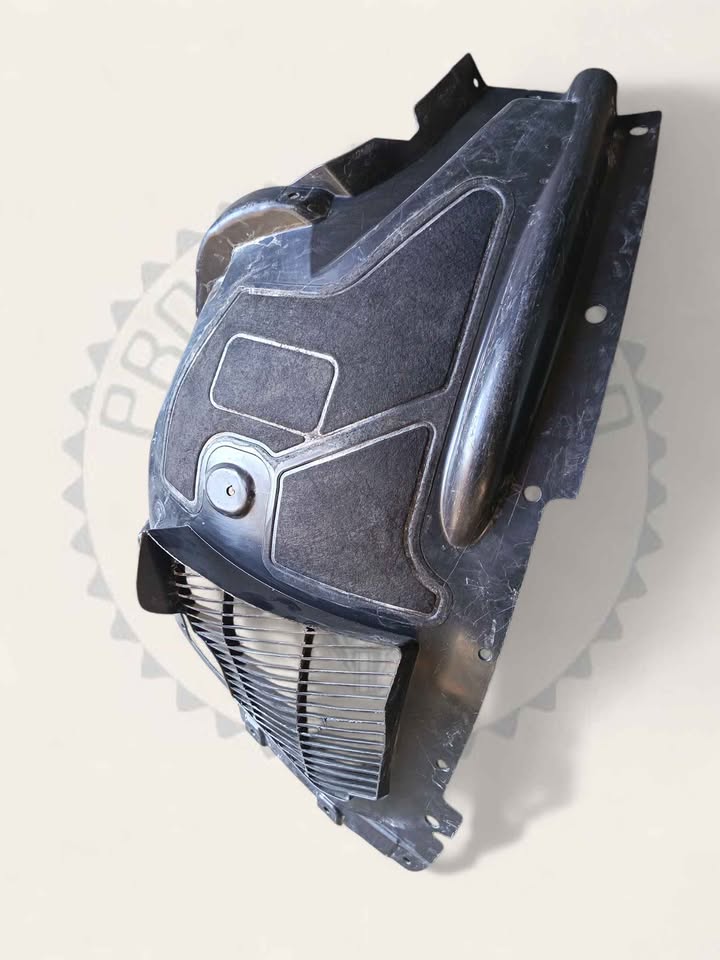 2014-2018 BMW F15 X5, F16 X6 LEFT FRONT INNER FENDER LINER AVAILABLE FOR SALE - Private Seller 2014-2018 BMW F15 X5, F16 X6 LEFT FRONT INNER FENDER LINER AVAILABLE FOR SALE - Private Seller