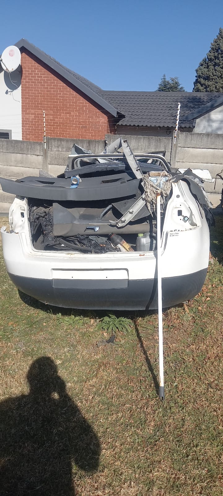 GOLF 5 SPARES