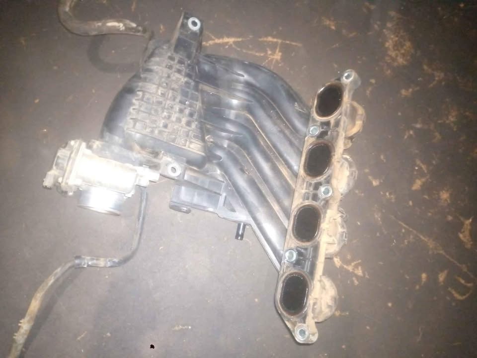 Nissan Almera inter manifold maunal - Private Seller