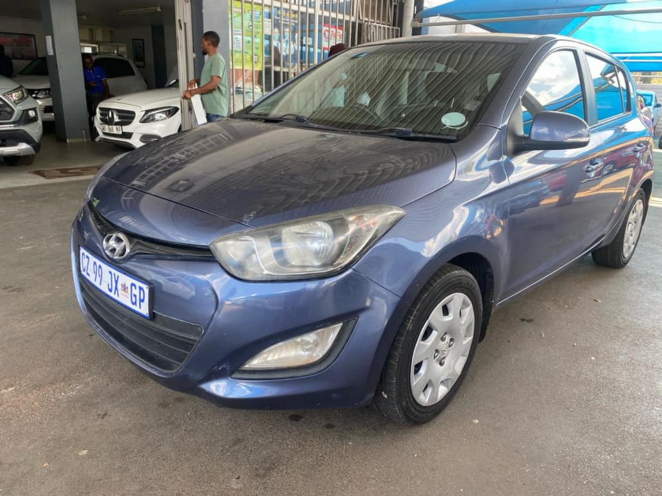 2014 HYUNDAI I20 1.4 MANUAL