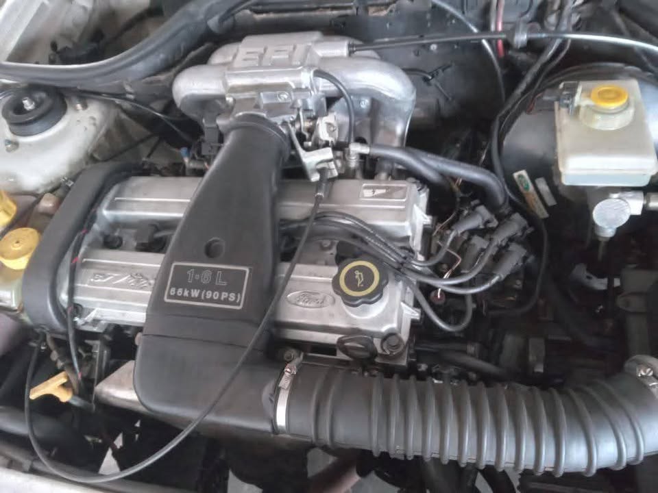 1996 Ford Escort GL 16V Ford GL